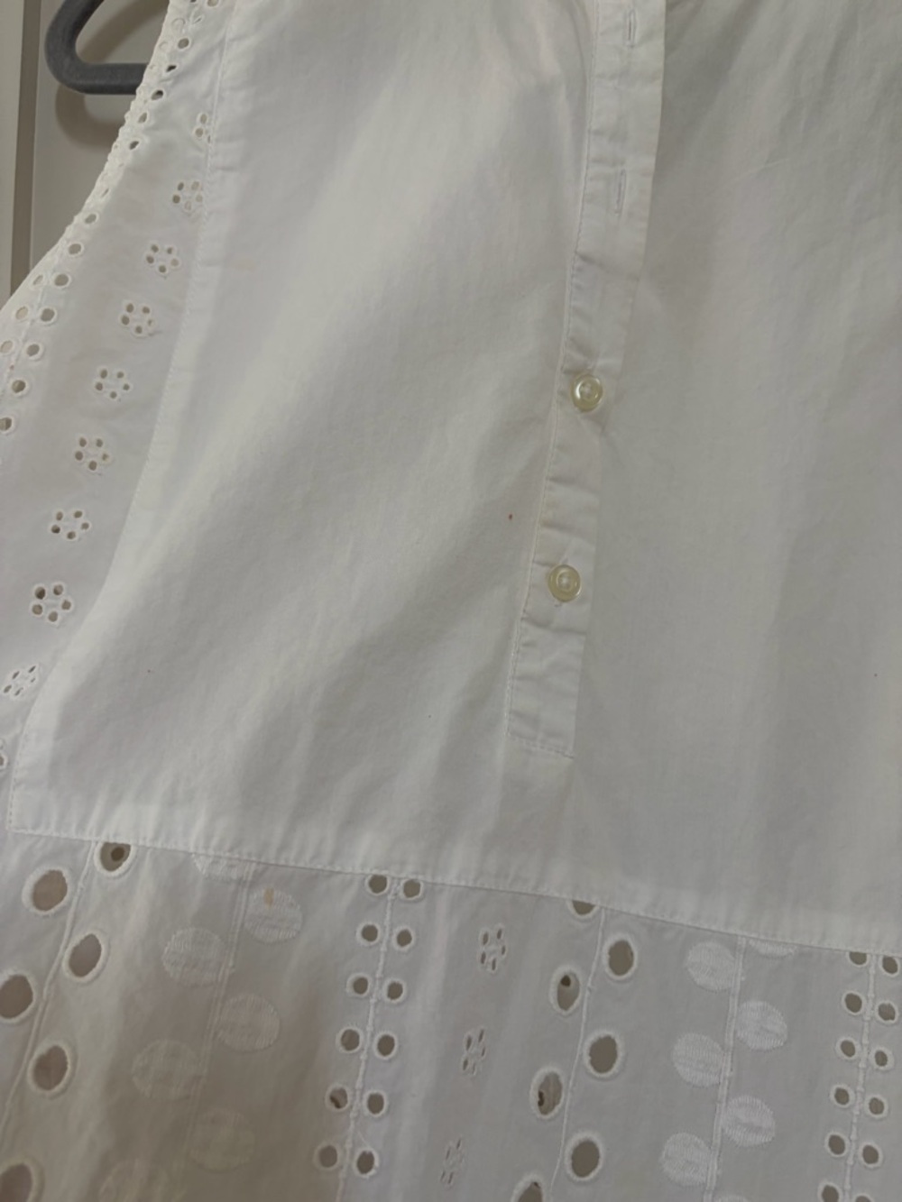 United Colors Of Benetton White Sleeveless Eyelet Cotton Camisole - Picture 6 of 8